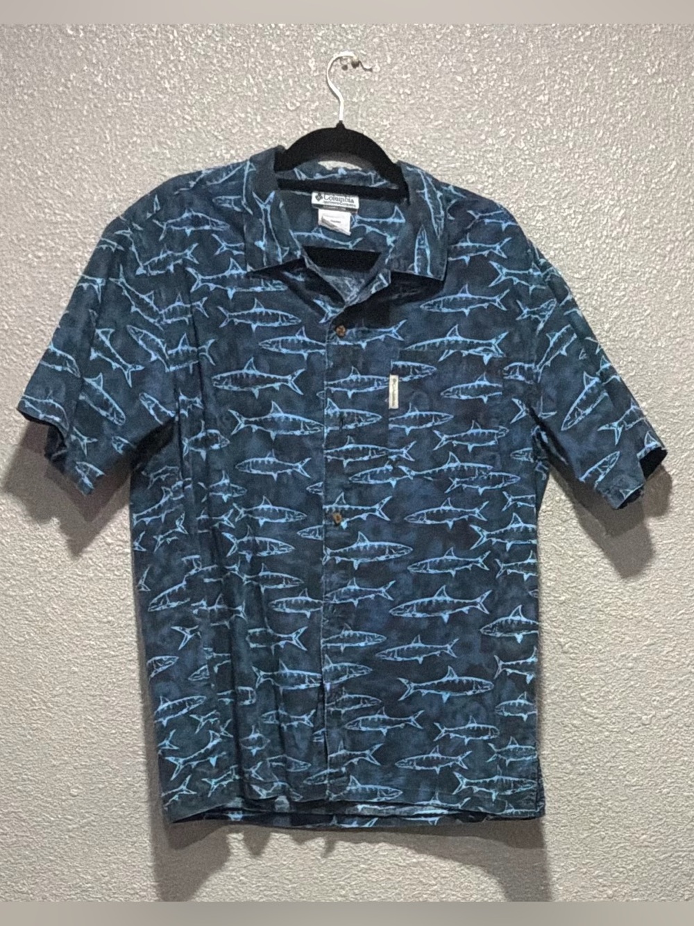 Columbia Men’s Navy Short-Sleeve Shark-Print Button Down Shirt
